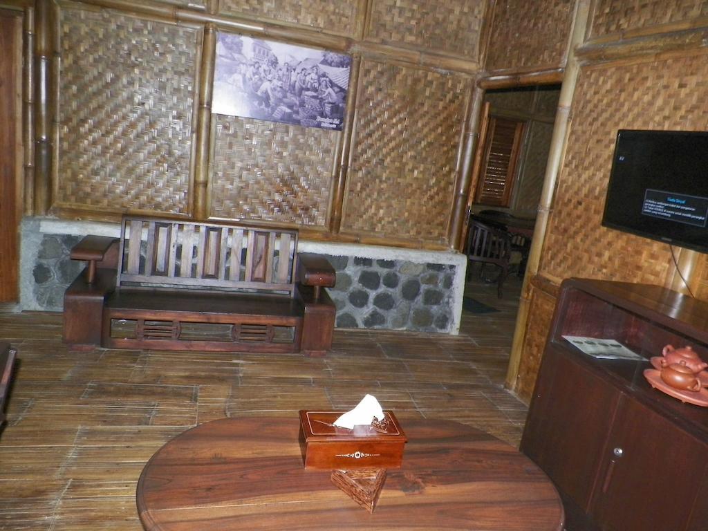Villa Kampung Karuhun Sutan Raja Bandung Ruang foto