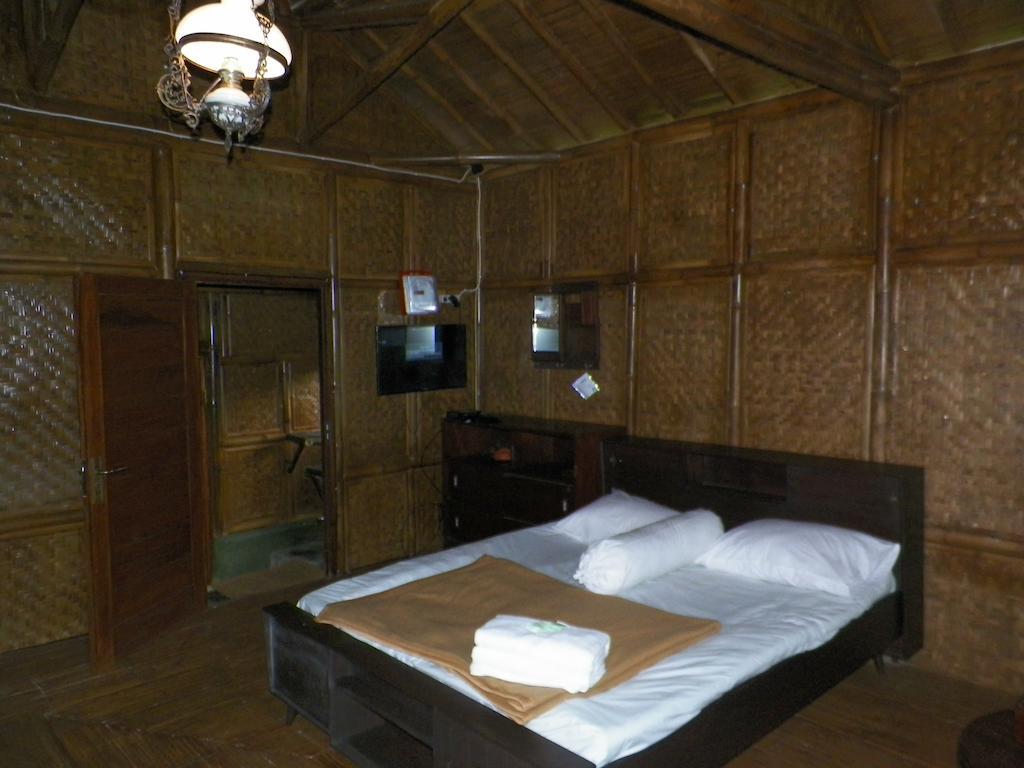 Villa Kampung Karuhun Sutan Raja Bandung Ruang foto