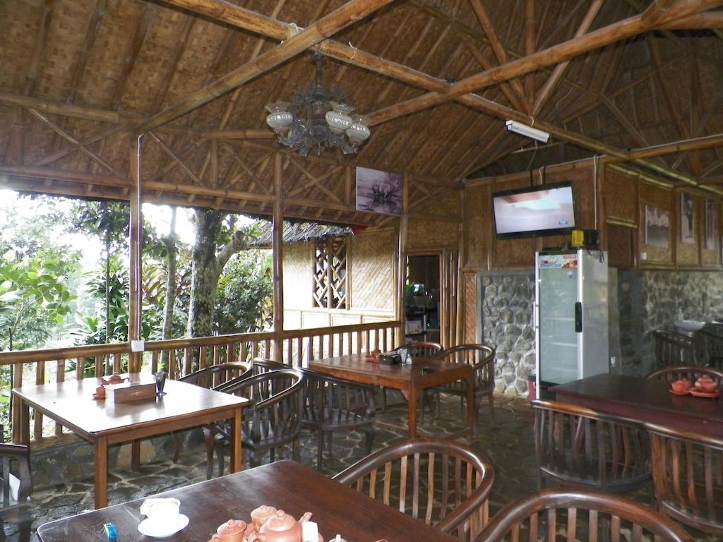 Villa Kampung Karuhun Sutan Raja Bandung Bagian luar foto